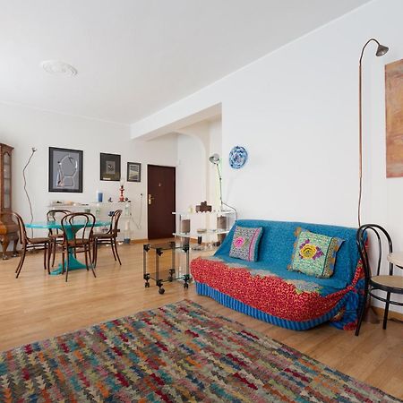 Milan-Linate Apartment With Balcony Екстер'єр фото